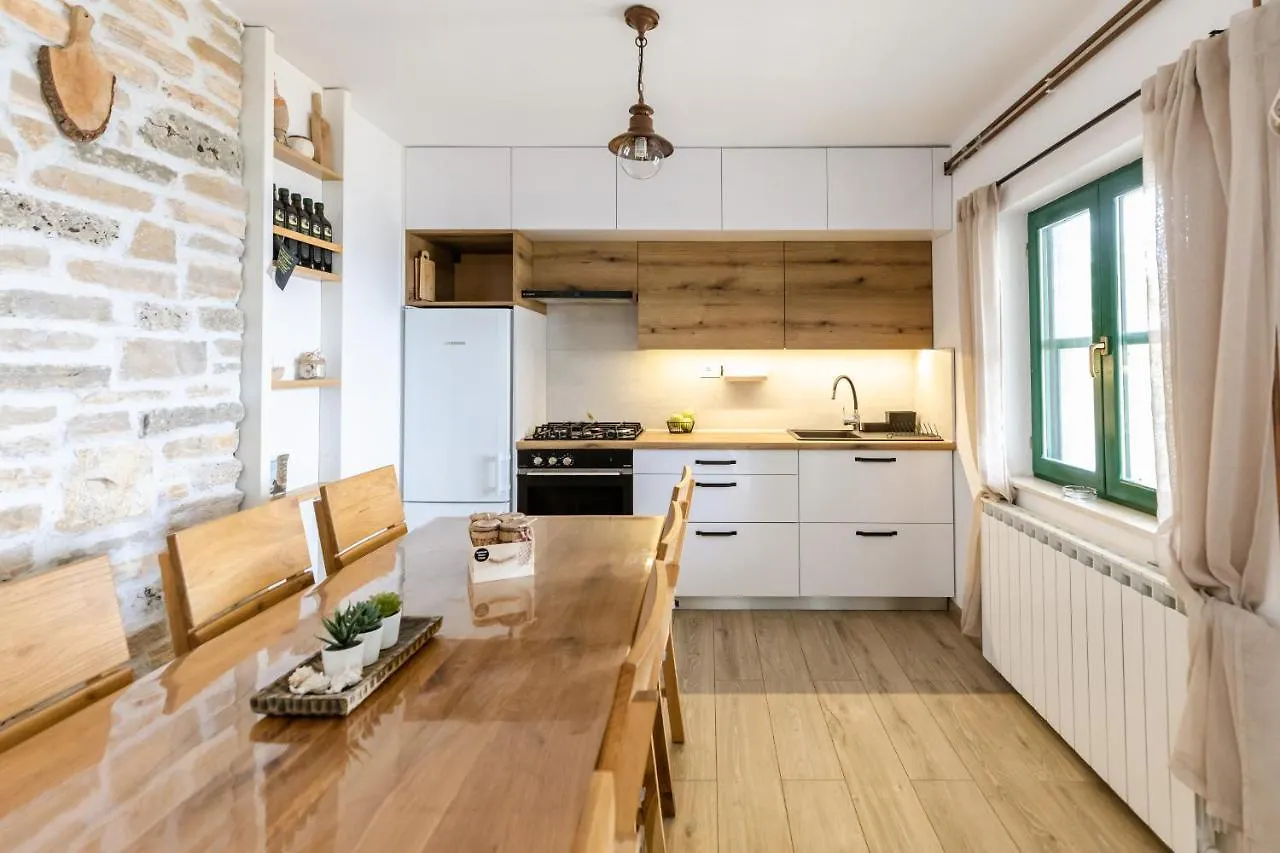 Robinson House Vitane Tkon Croacia